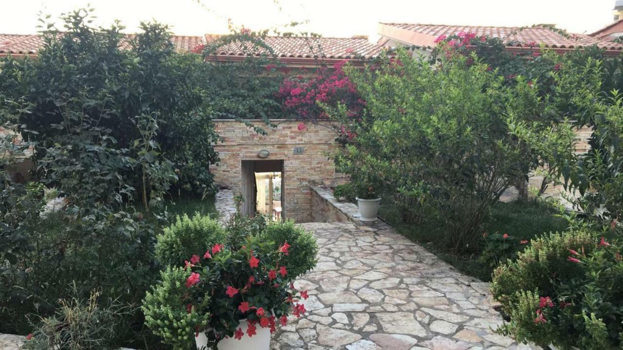 Bougainville Bay Resort - Villa 11 Sarandë エクステリア 写真