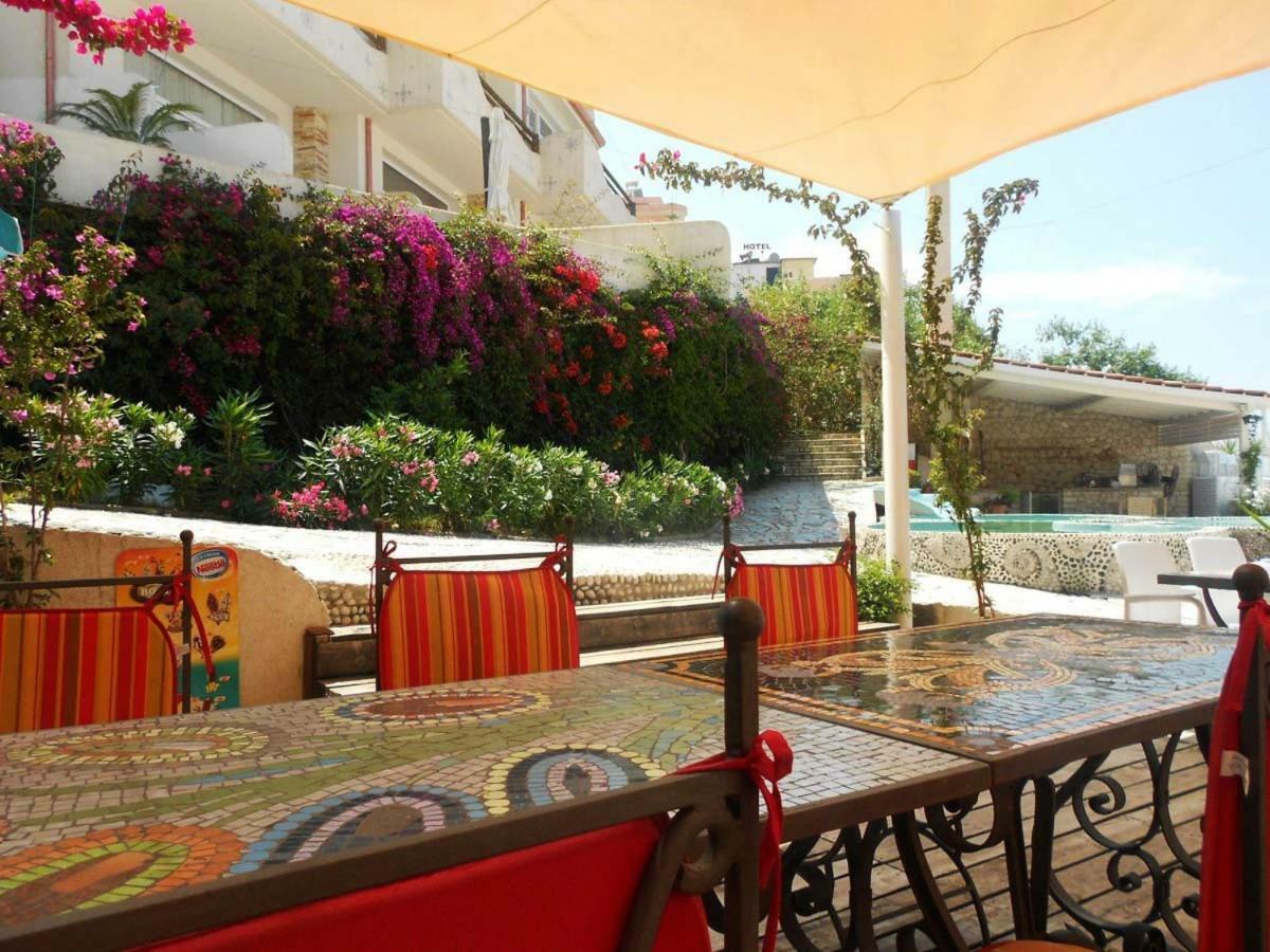 Bougainville Bay Resort - Villa 11 Sarandë エクステリア 写真
